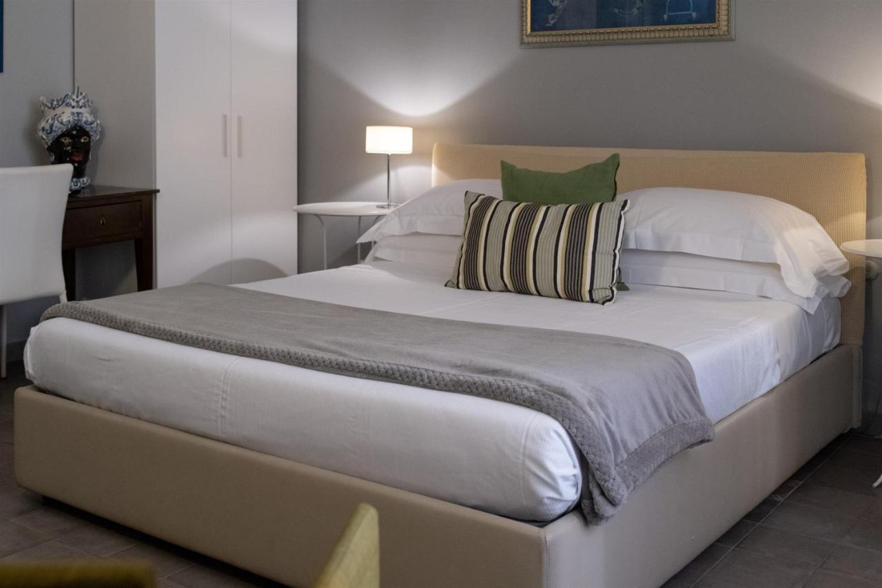 Palazzo Gilistro Bed & Breakfast Syracuse Bagian luar foto
