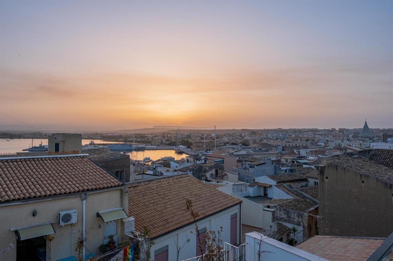 Palazzo Gilistro Bed & Breakfast Syracuse Bagian luar foto