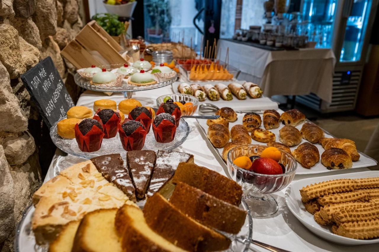 Palazzo Gilistro Bed & Breakfast Syracuse Bagian luar foto